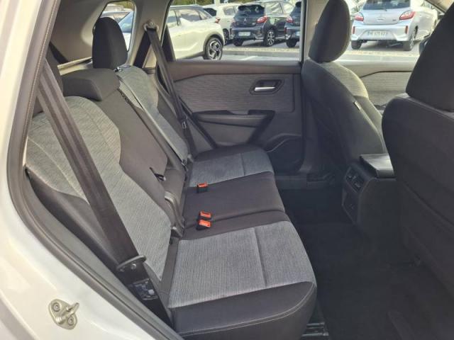 Nissan X-Trail image 8