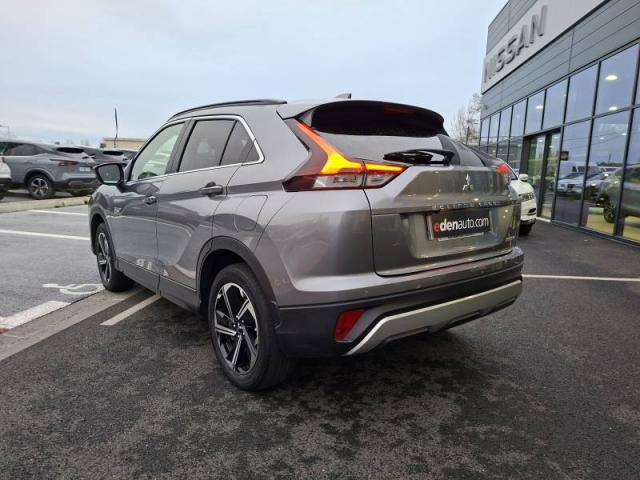 Mitsubishi Eclipse Cross image 2