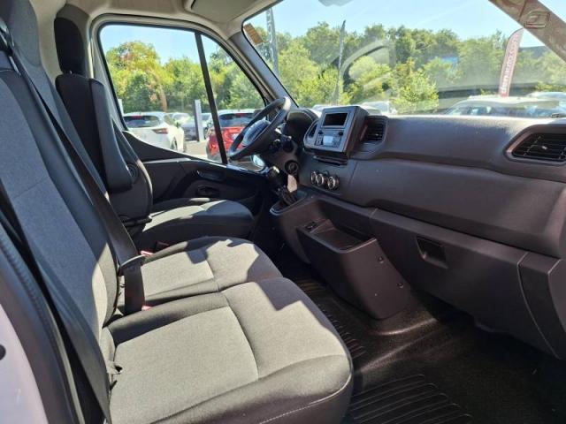 Nissan Interstar image 9