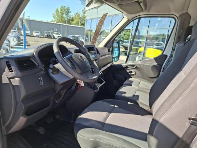 Nissan Interstar image 7