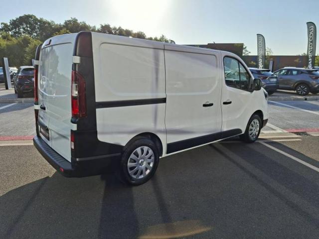 Nissan Primastar image 8