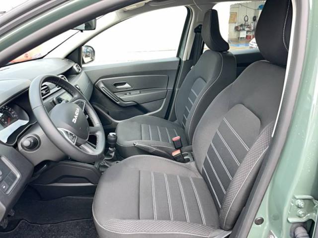Dacia Duster image 4