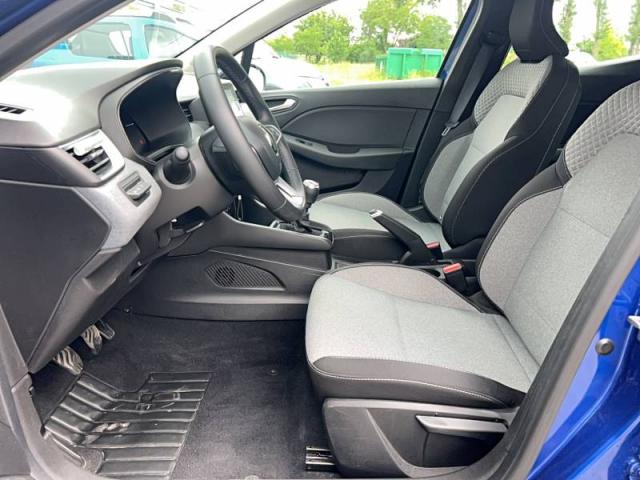 Renault Clio image 9