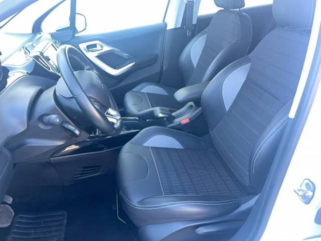 Peugeot 2008 image 9