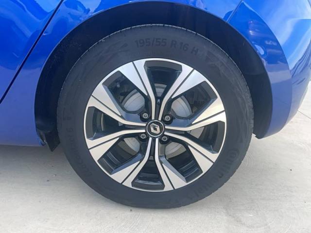 Renault Clio image 8