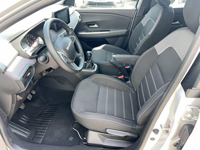 Dacia Sandero image 9