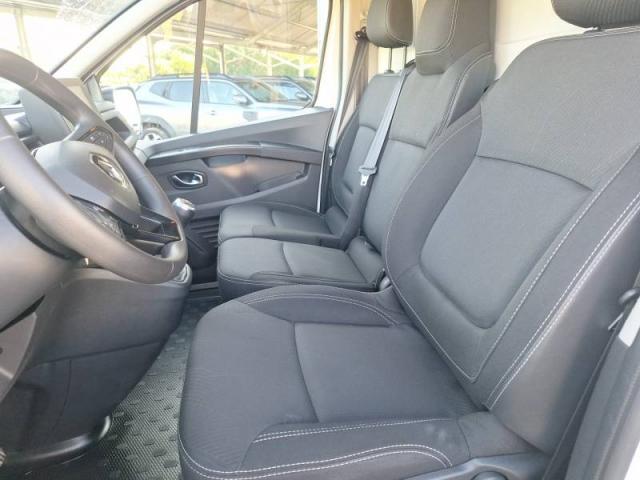 Renault Trafic image 1