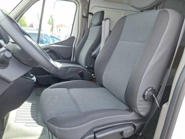 Renault Master image 4