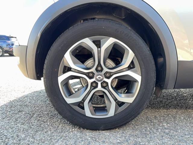 Renault Captur image 8