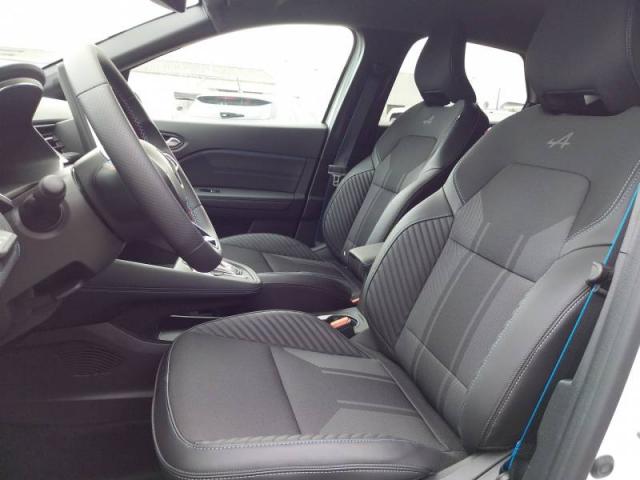 Renault Captur image 8