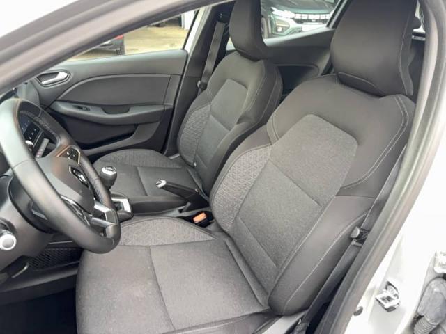 Renault Clio image 6