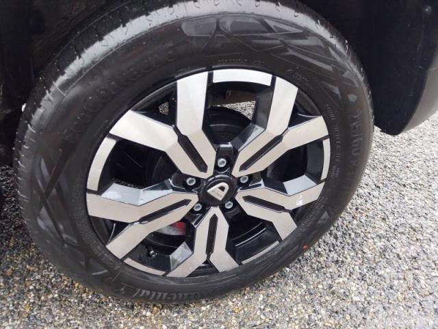 Dacia Duster image 4