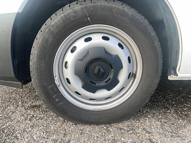 Renault Trafic image 1