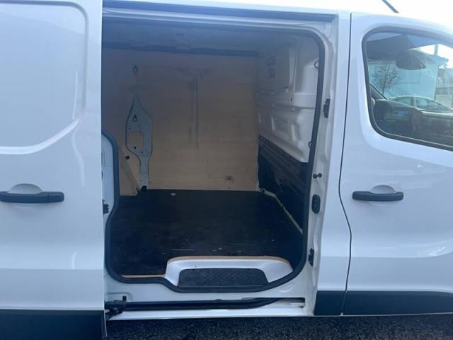 Renault Trafic image 3