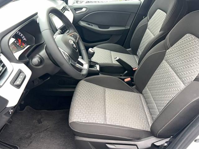 Renault Clio image 9