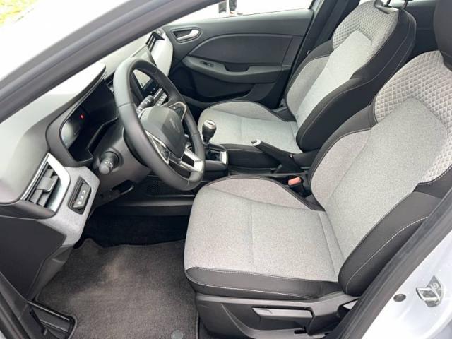 Renault Clio image 8