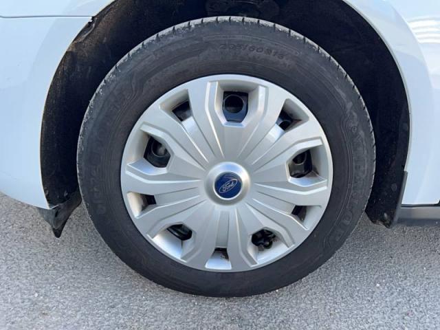 Ford Transit Connect image 9