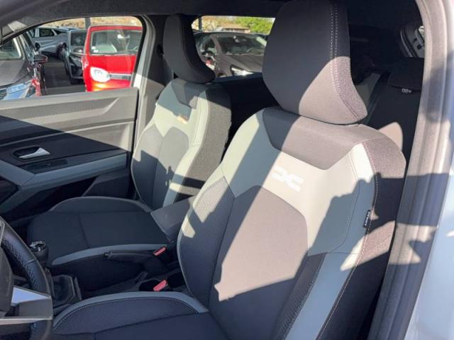 Dacia Duster image 4
