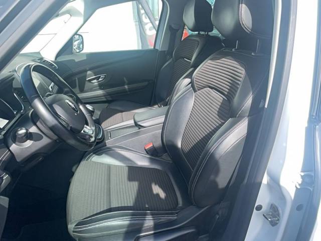 Renault Scénic image 2