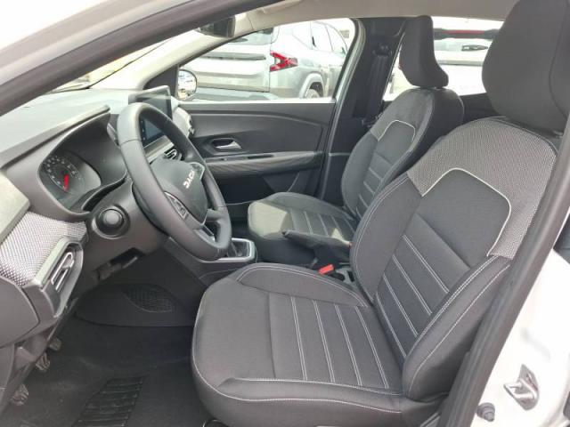 Dacia Sandero image 2