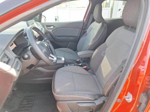 Renault Captur image 8