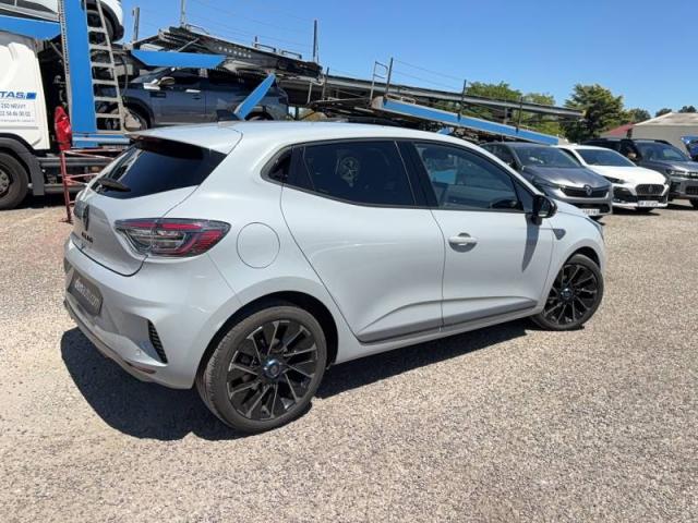 Renault Clio image 2