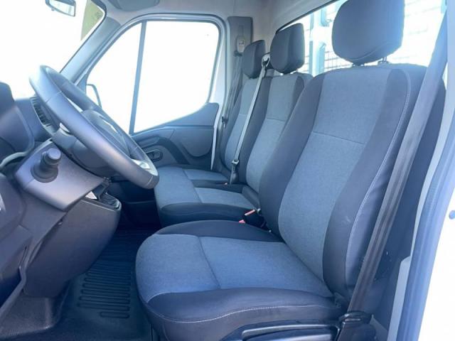 Renault Master image 3