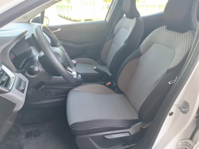 Renault Clio image 1