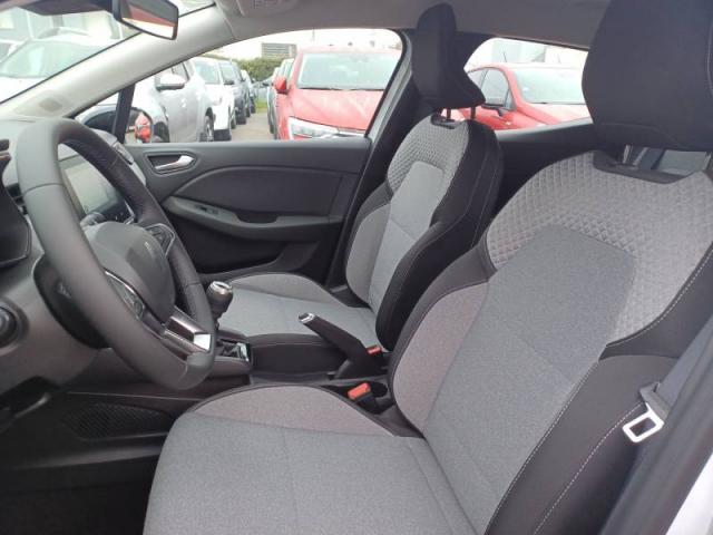 Renault Clio image 6