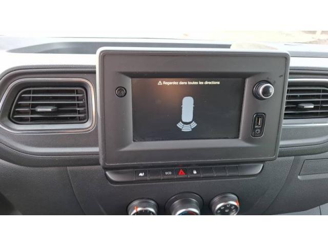 Renault Master image 8
