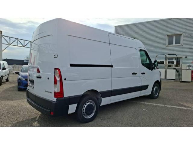 Renault Master image 1