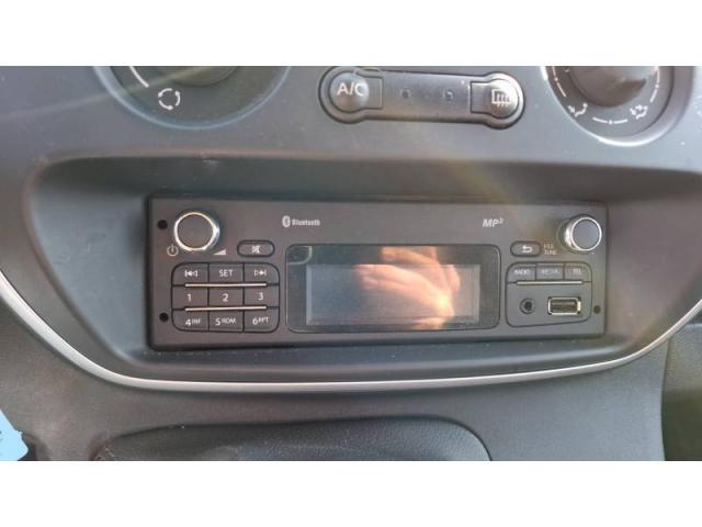Renault Kangoo Van image 5