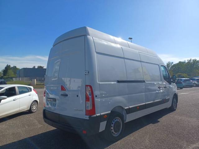 Renault Master image 1
