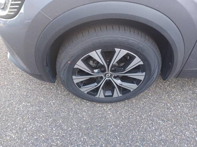 Renault Captur image 2