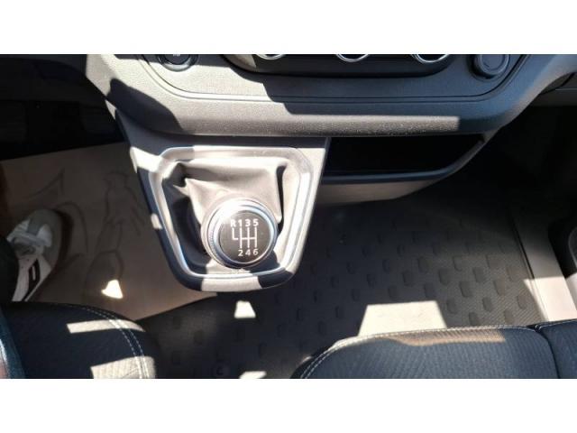 Renault Trafic image 3