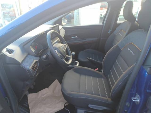 Dacia Sandero image 2