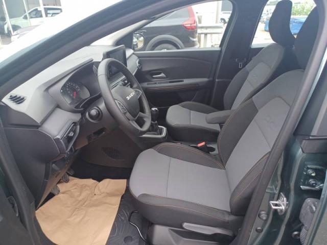 Dacia Sandero image 2