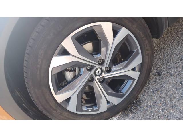 Renault Captur image 2