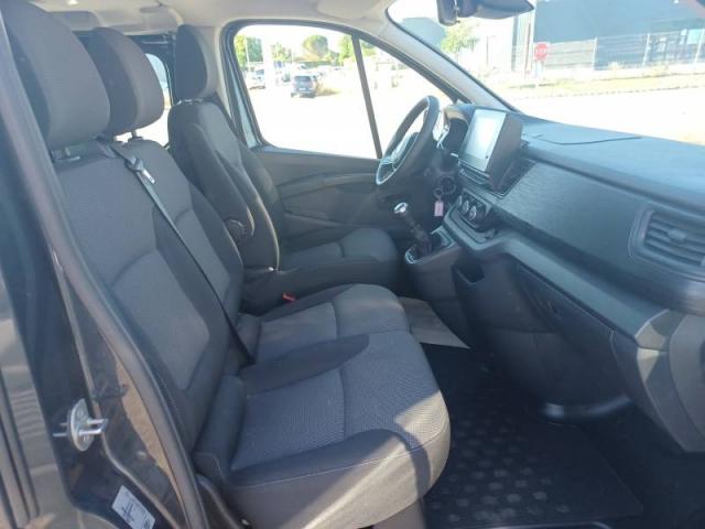 Renault Trafic image 2