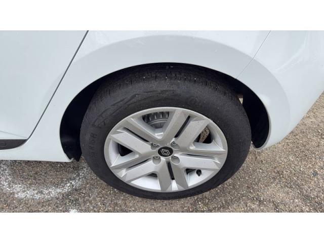 Renault Clio image 8