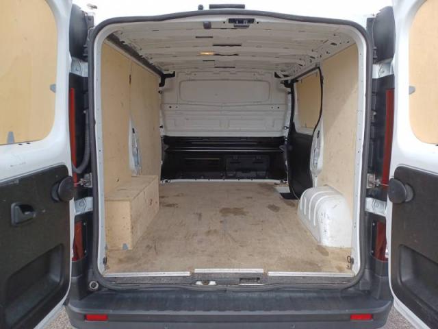 Renault Trafic image 2