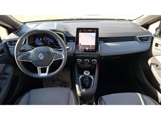 Renault Clio image 9
