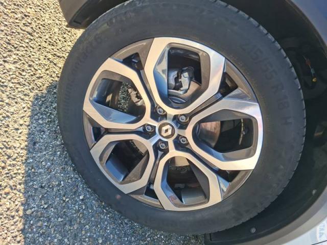 Renault Captur image 2