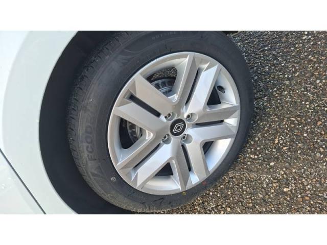 Renault Clio image 2