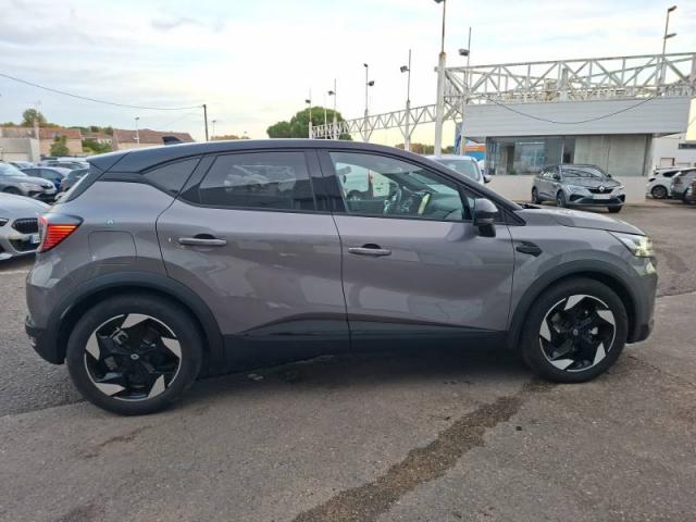 Renault Captur image 2