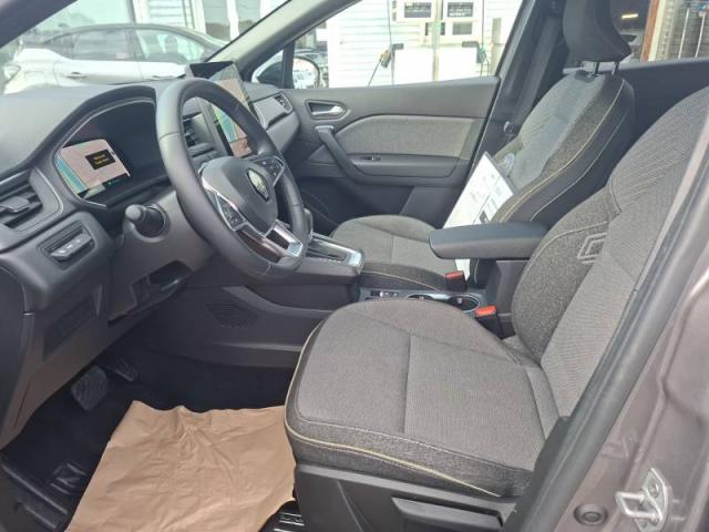 Renault Captur image 2