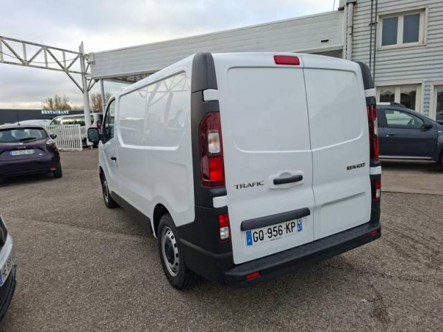 Renault Trafic image 2