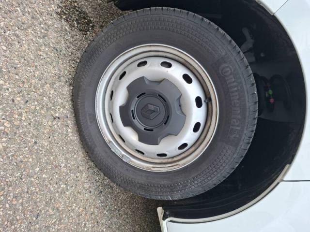 Renault Trafic image 8