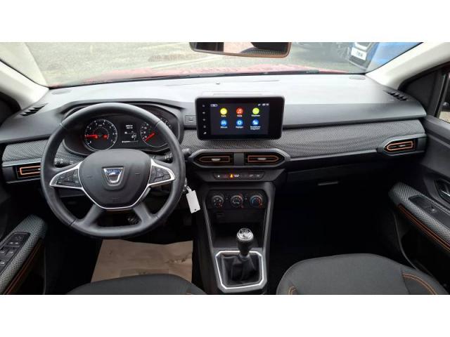 Dacia Sandero image 2