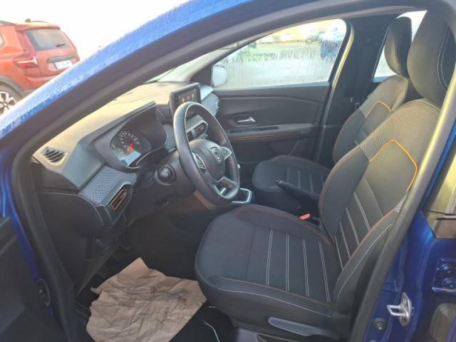 Dacia Sandero image 2